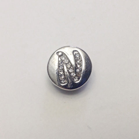 Silver coloured letter N with rhinestones 12 mm snap