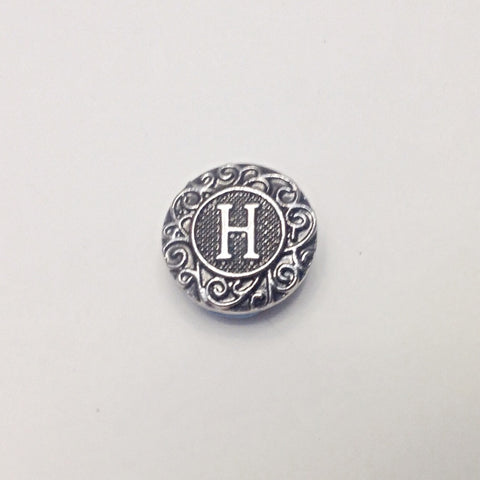 Antique silver coloured letter H 18 mm snap