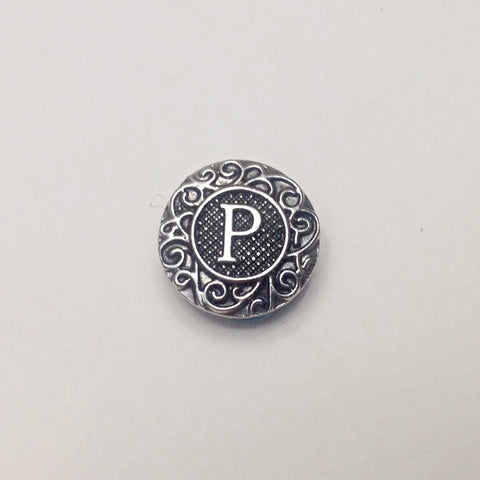 Antique silver coloured letter P 18 mm snap