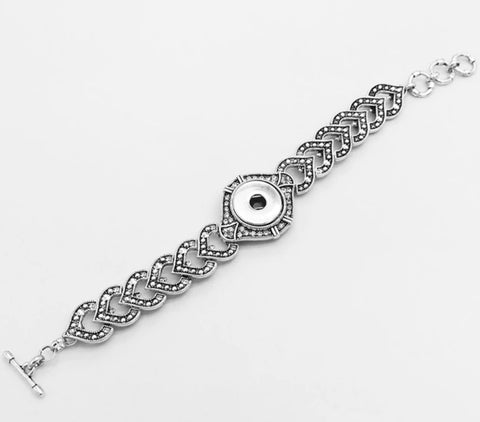 Hand Over Heart Bracelet for 18 mm Snap