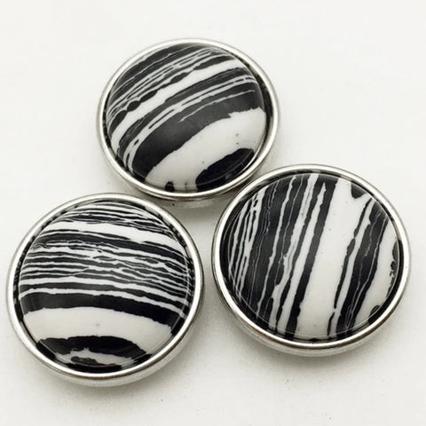 Genuine Black and White Howlite 18 mm Snap