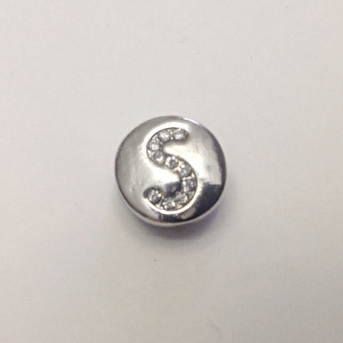 Silver coloured letter S with rhinestones 12 mm snap