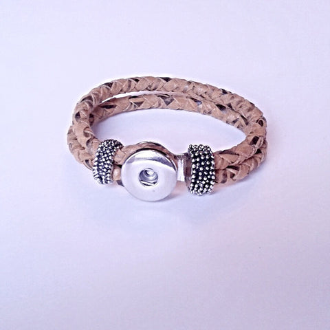 Light brown speckled braided leather button hole bracelet for 18 mm snap