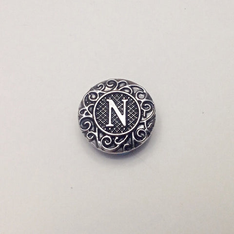 Antique silver coloured letter N 18 mm snap