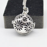 Daisy Ball Aromatherapy Locket