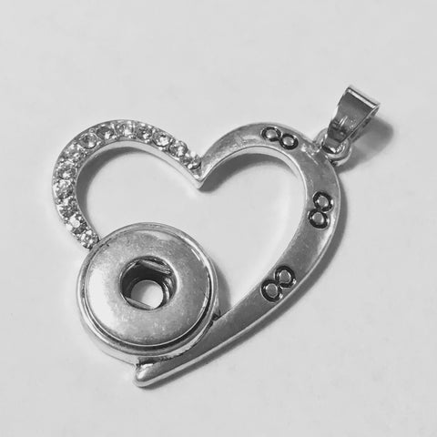 Love In The Heart Pendant for 12 mm Snaps
